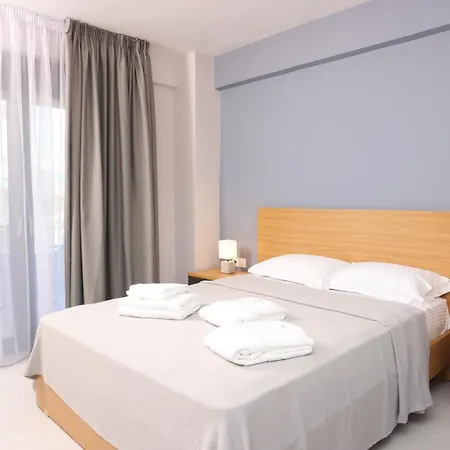 Cynthia 아파트호텔 Vrasná