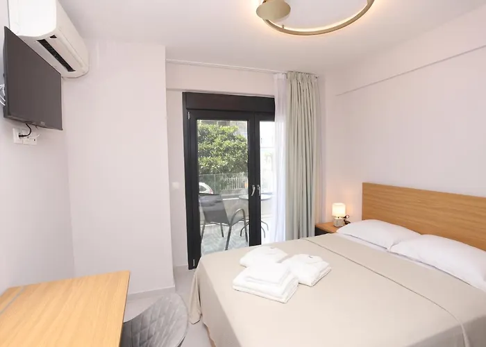 Cynthia Lejlighedshotel Vrasná