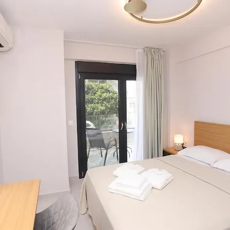 Cynthia Apartmanhotel Vrasná