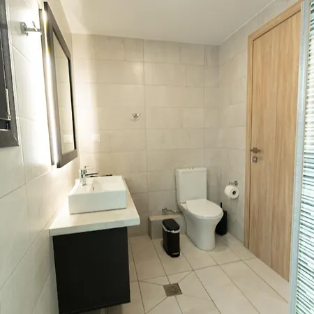 Cynthia Aparthotel