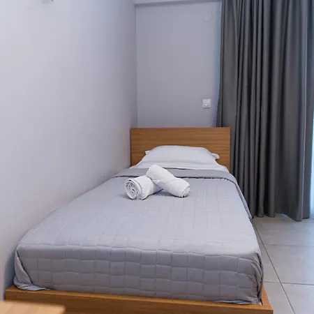 Cynthia Aparthotel
